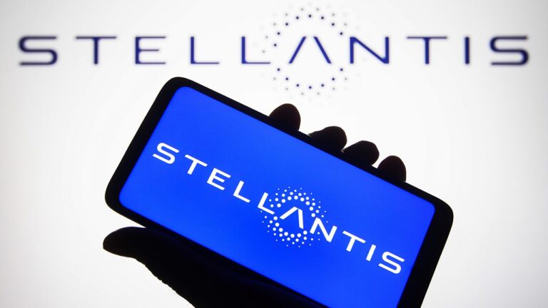 stellantis-logo-getty.jpg