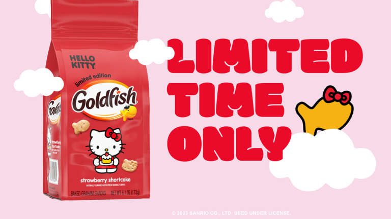 Goldfish-Hello-Kitty-Strawberry-Shortcake-Flavored-Grahams-HERO-Image.png