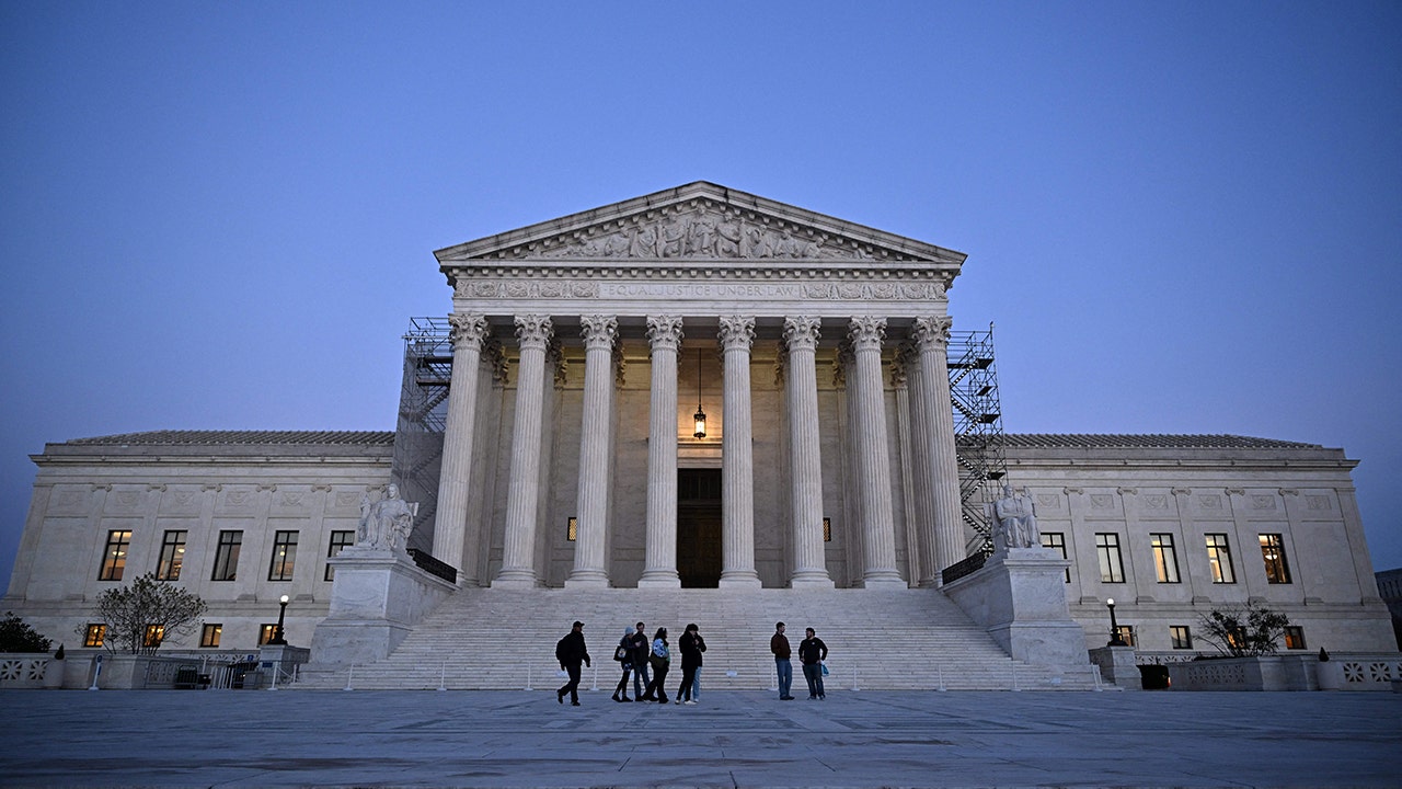 supreme-court.jpg