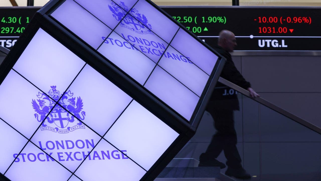 London-Stock-Exchange-GettyImages-1896880617.jpg