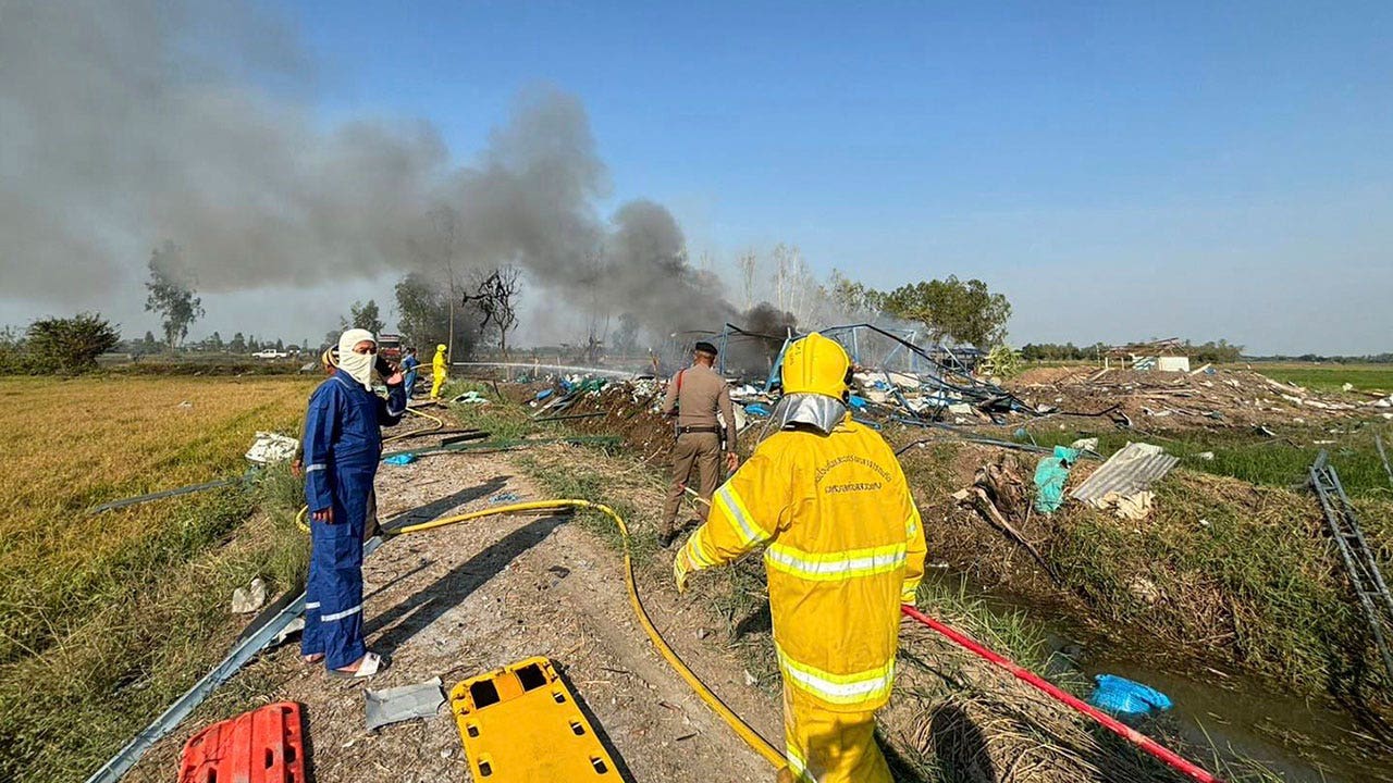 Thailand-firefighters.jpg