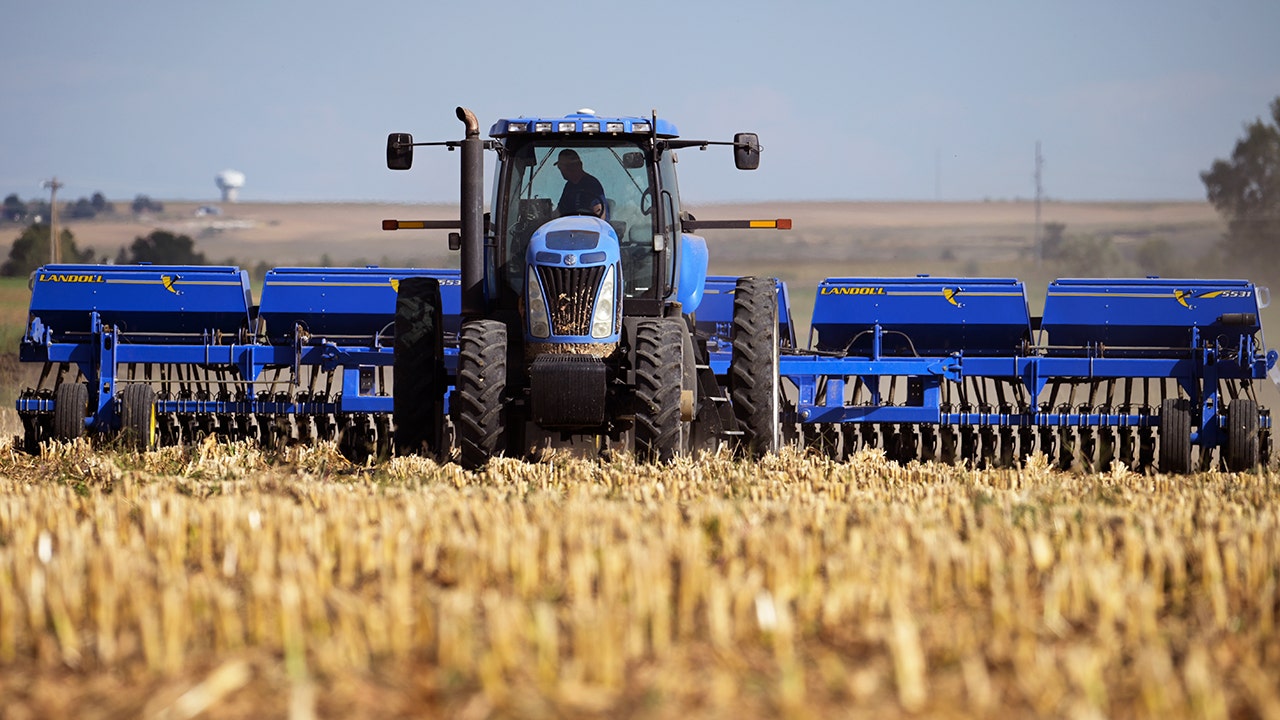 US-GRAIN-FARM-GETTY.jpg