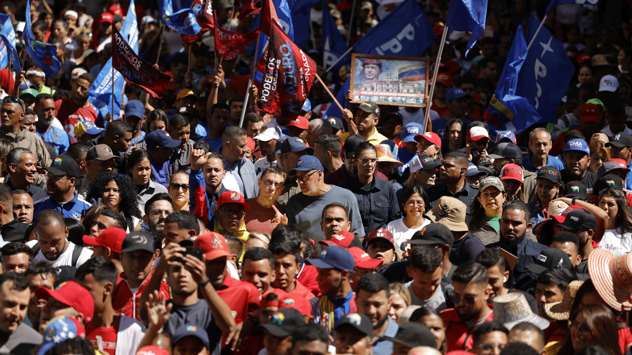 Venezuela-Rally.gif