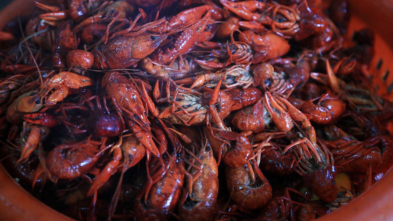 boiled-crawfish.jpg