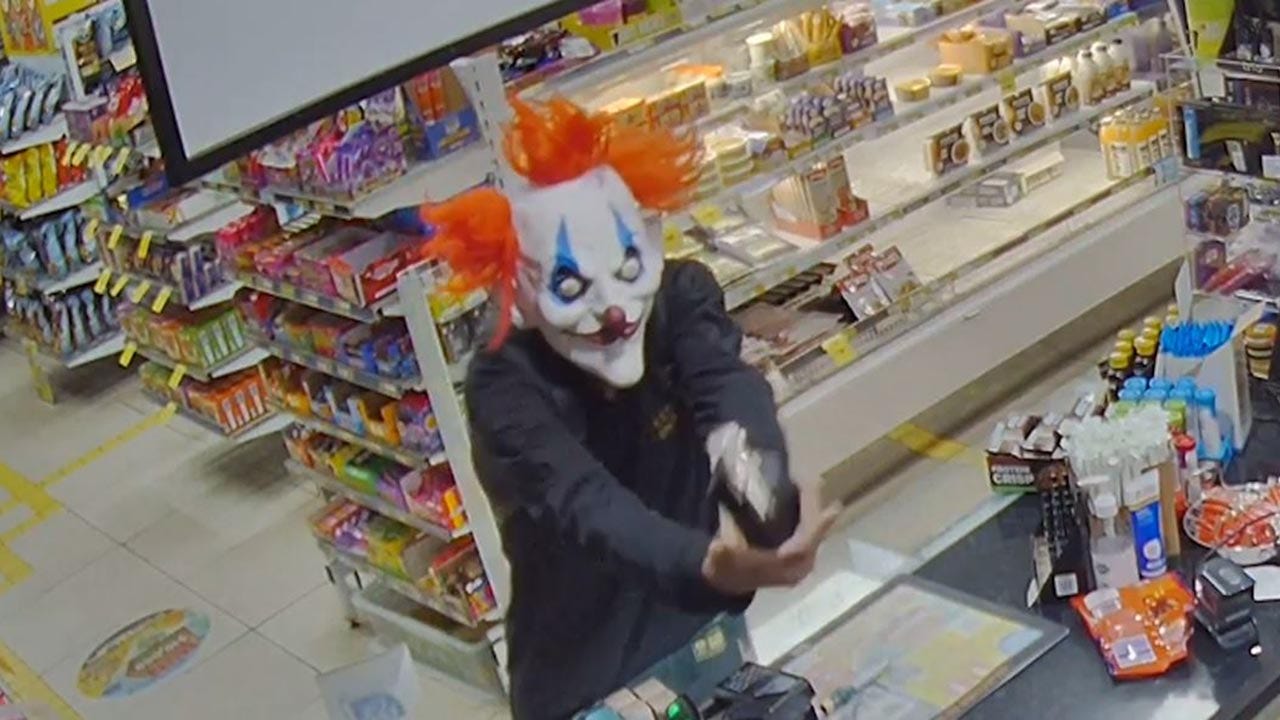 clown-mask-robbery.jpg