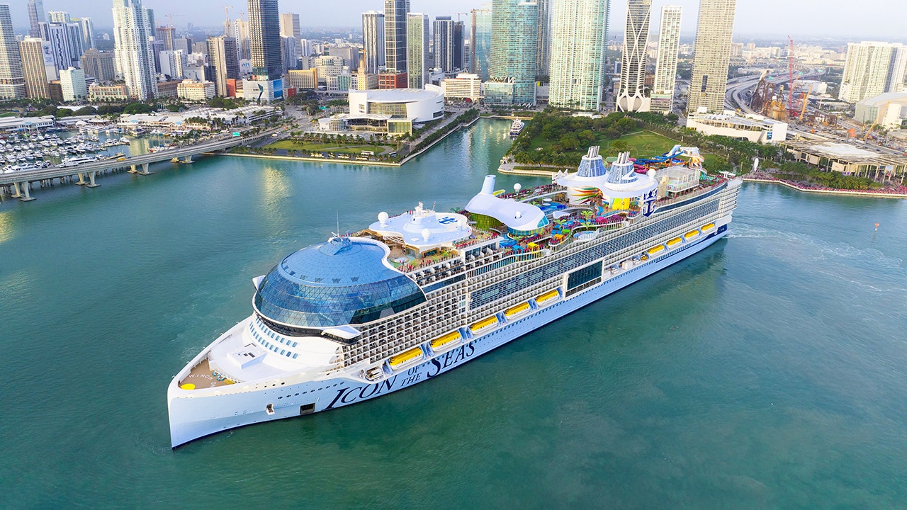 icon-seas-royal-caribbean-miami.jpg