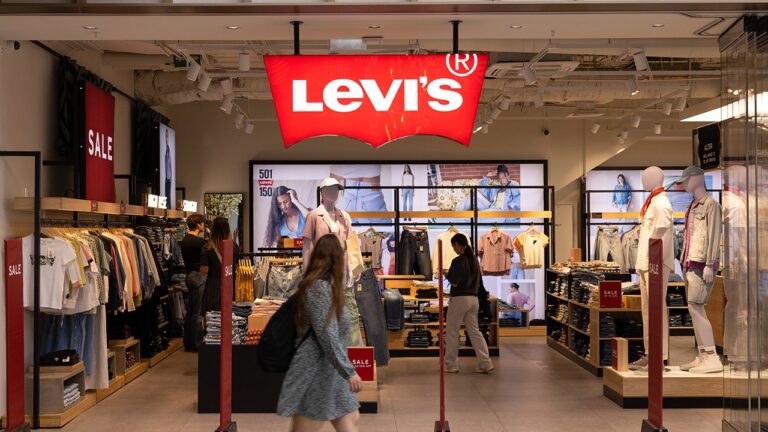 levi-logo-store-getty-images.jpg