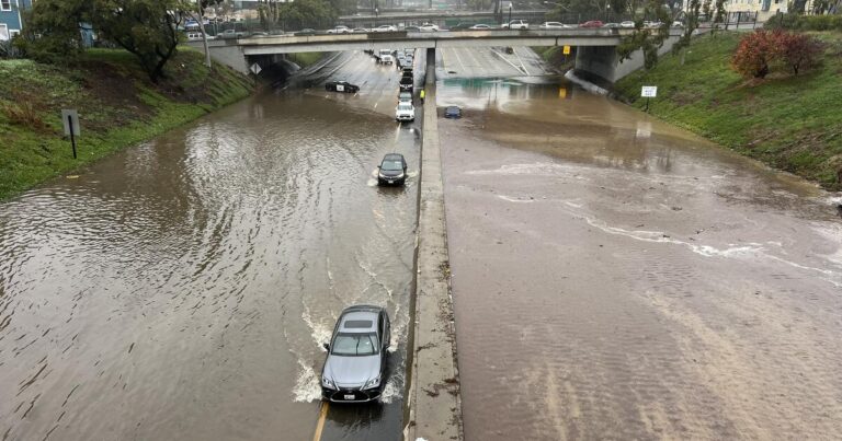 sd-me-downtown-flood.jpg