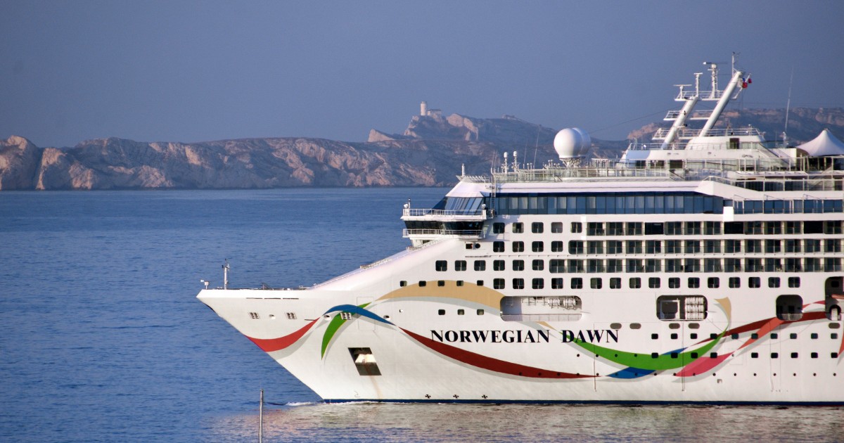 Cruise ship barred from docking amid outbreak of stomach illness