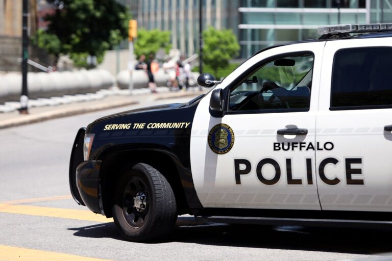 Buffalo-police-car.jpg