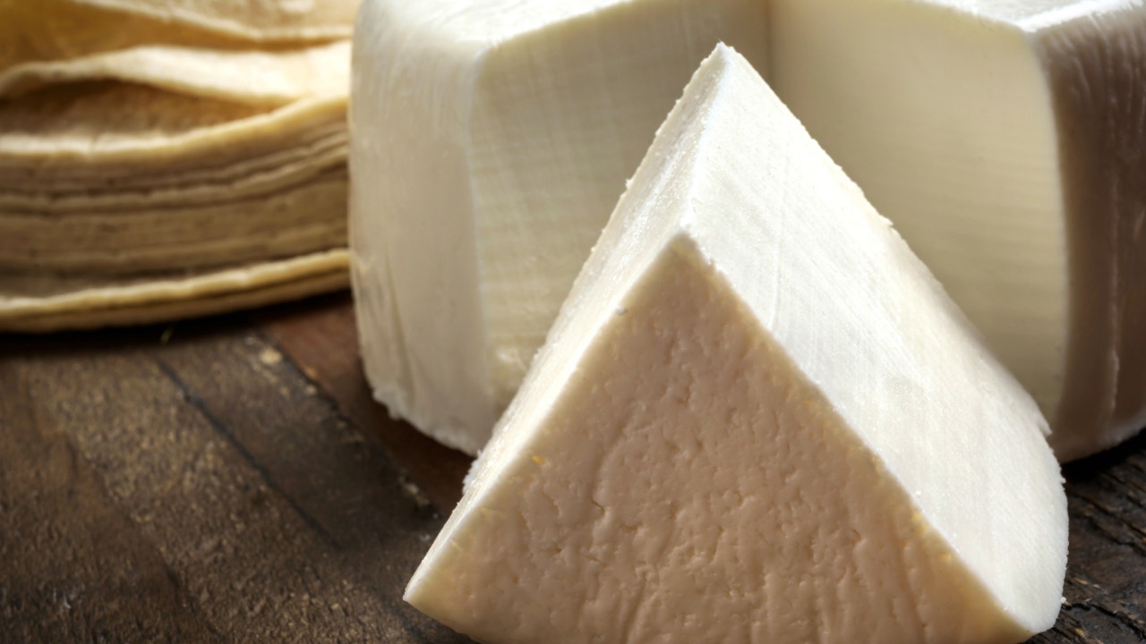 Queso-fresco-cheese.jpg