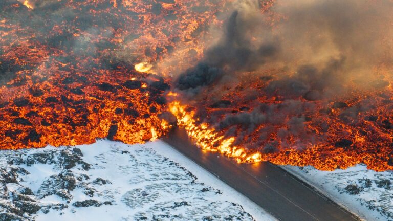 iceland_volcano.jpg