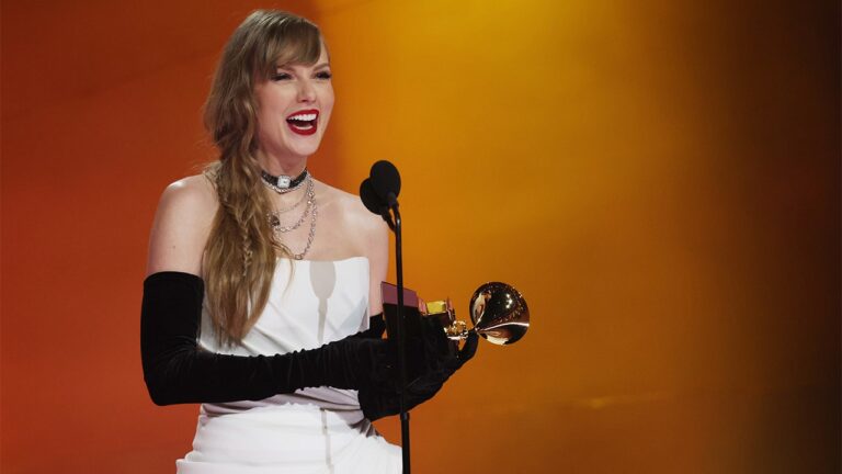 taylor-swift-grammys.jpg