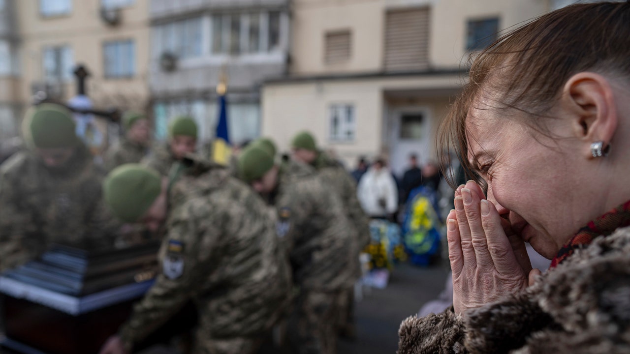 ukraine-funeral.jpg