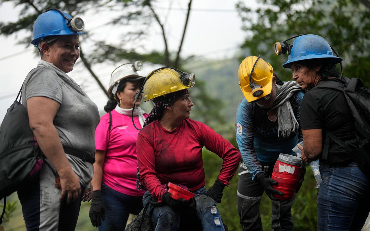 Colombia-miners.jpg