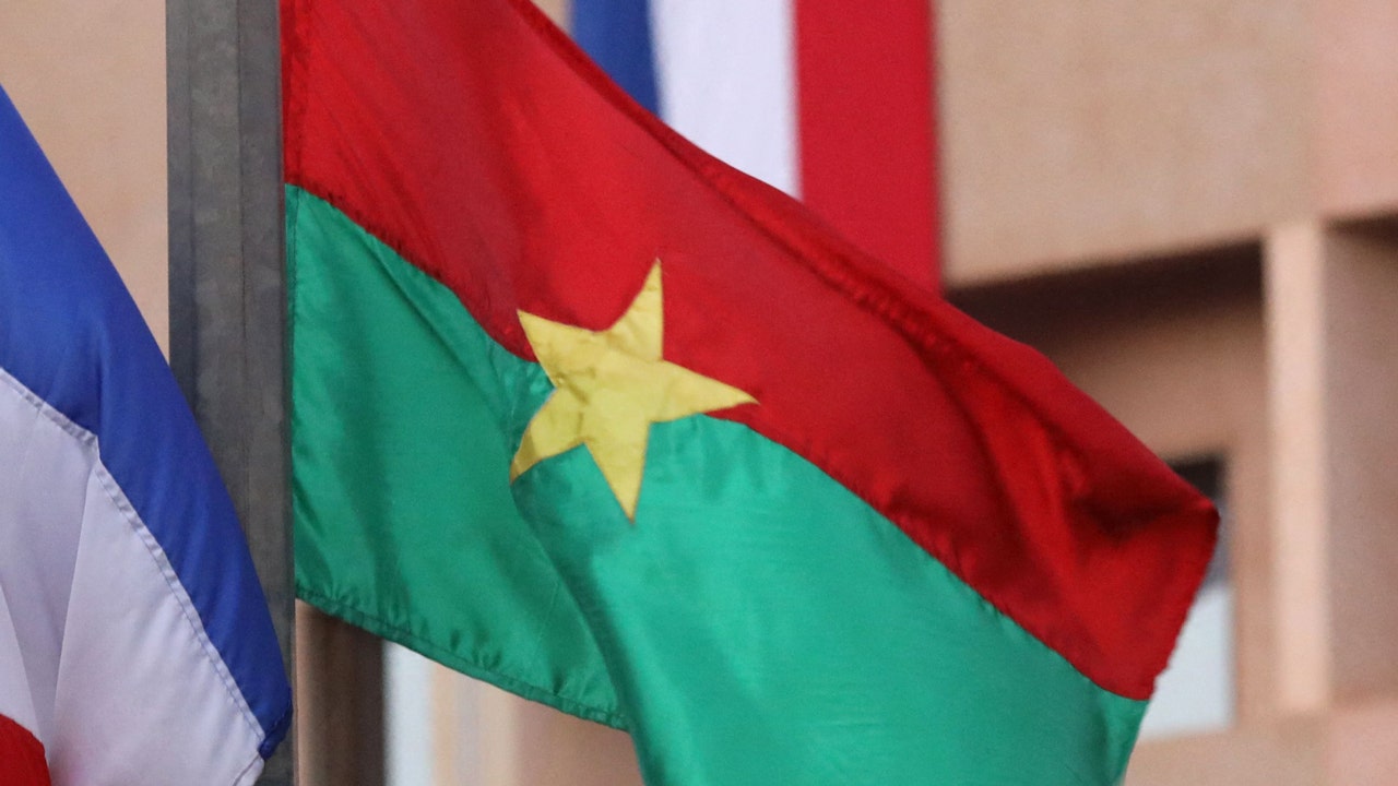 burkina_faso_flag.jpg