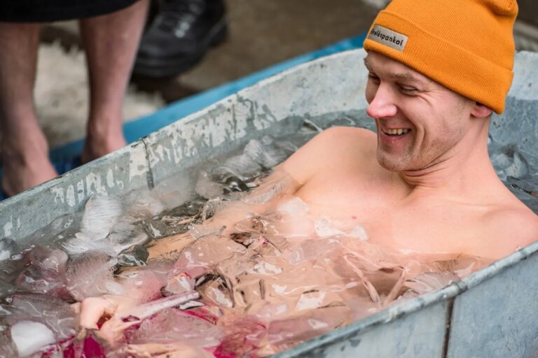 man-ice-bath.jpg