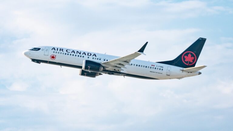 Air-Canada-Boeing-737-Max.jpg