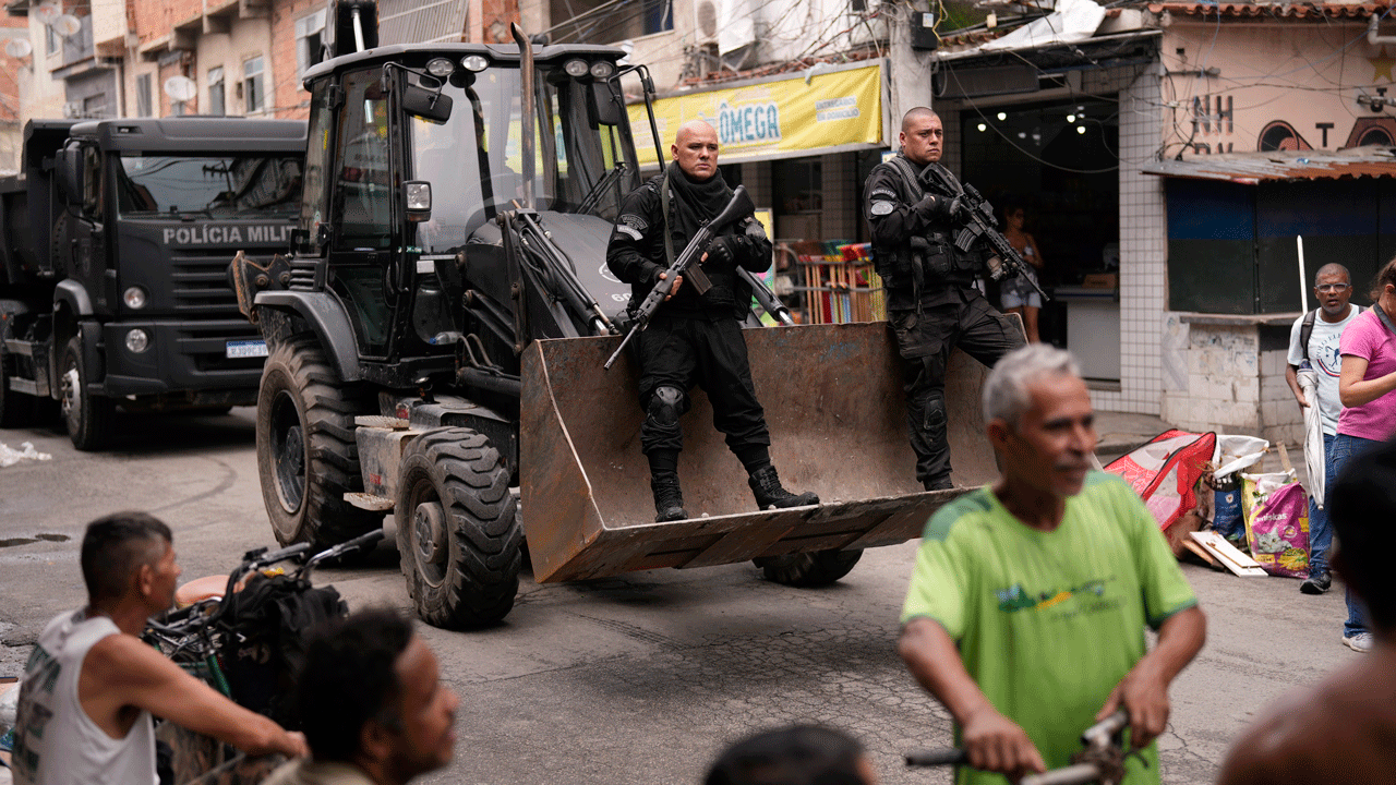 Brazil-Stray-Bullets.gif