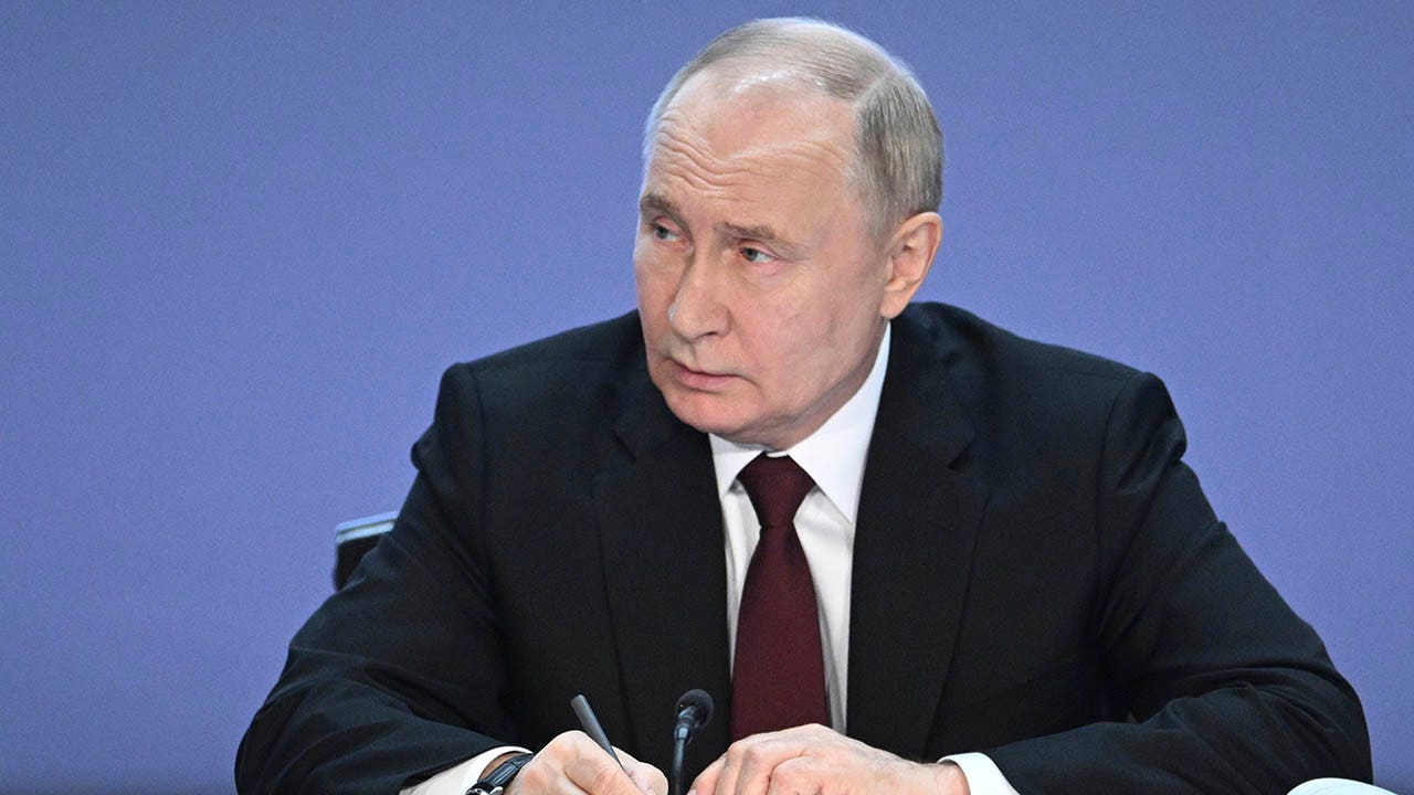 Putin-vows-to-find-Moscow-mastermind.jpg