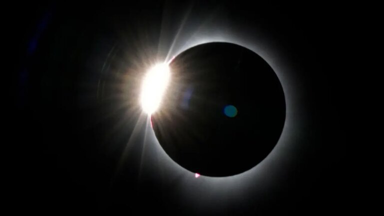 Total-Solar-Eclipse-Maine.jpg