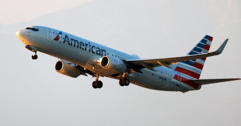 241115-american-airlines-al-0820-39af54.jpg