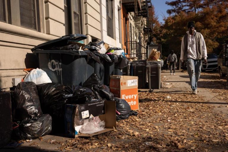 NYC_Garbage_37062.jpg