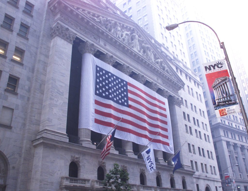 Photo-1-American-Flag-Facade.jpg