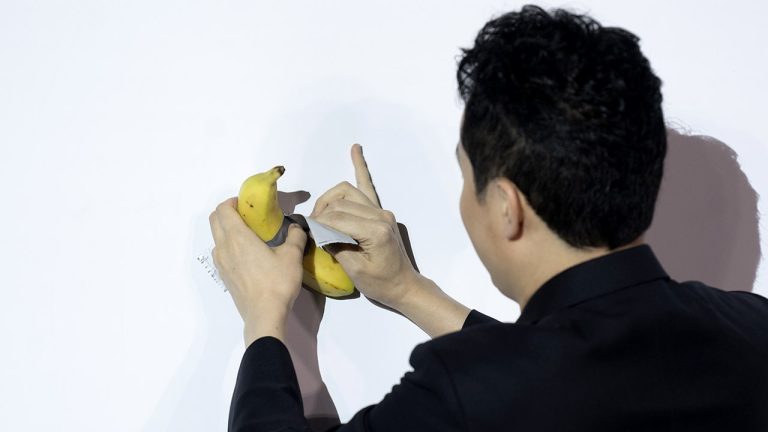 eating-banana.jpg