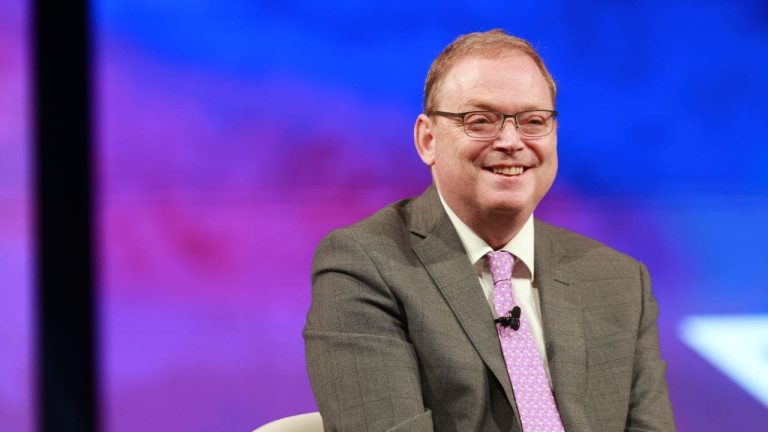 kevin-hassett-01.jpg