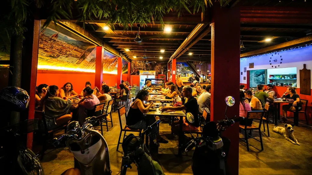 laos-bar-3.jpg