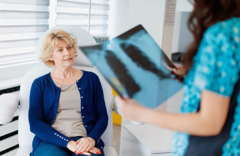 lung-cancer-scan-patient.jpg