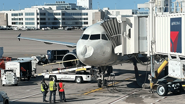 plane-photo-2.gif