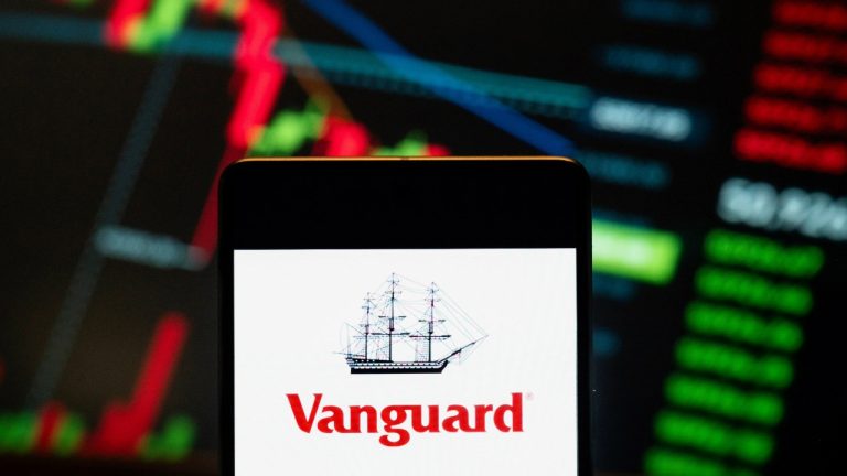 vanguard-etf-laptop-screen.jpg