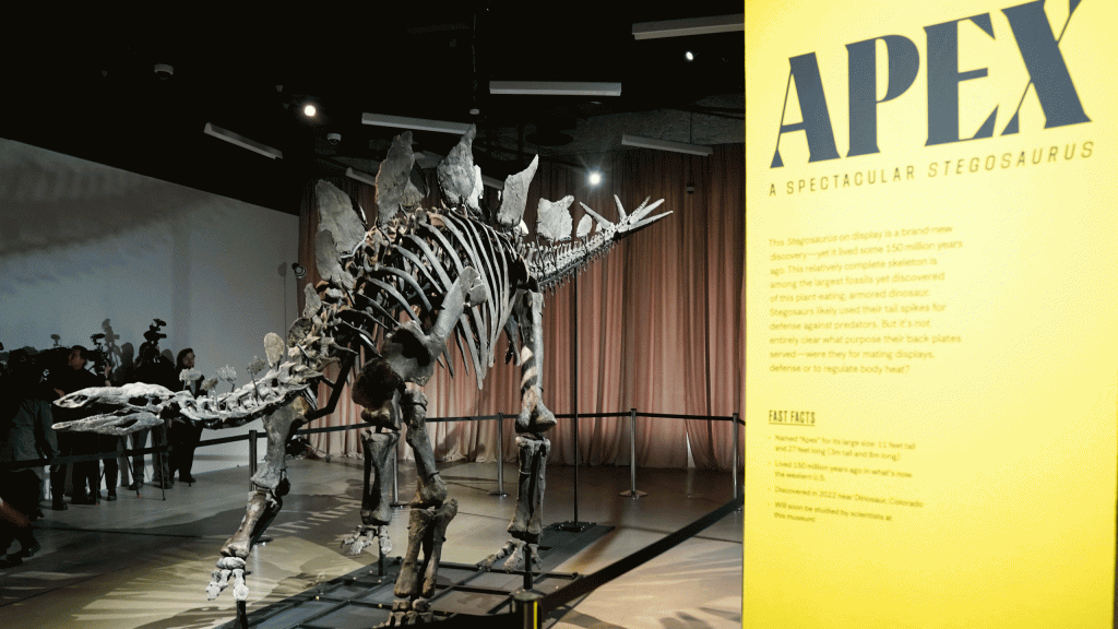 apex-dinosaur-full-body-scaled.gif