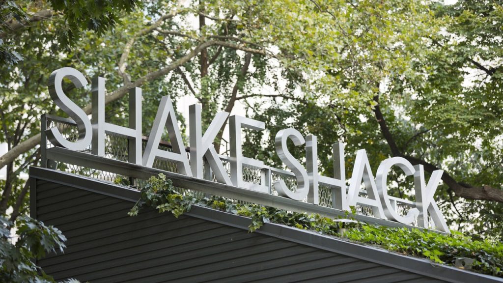 iStock-486019251-shake-shack-logo-sign-in-nyc.jpg