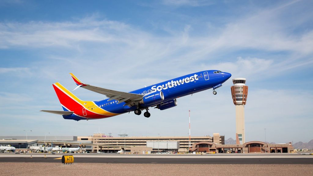 swa-plane-leaves-phx.jpg