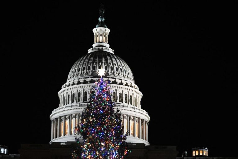 202412310400MCT_____PHOTO____US-NEWS-CONGRESS-RELIGIOUS-LANDSCAPE-GET.jpg