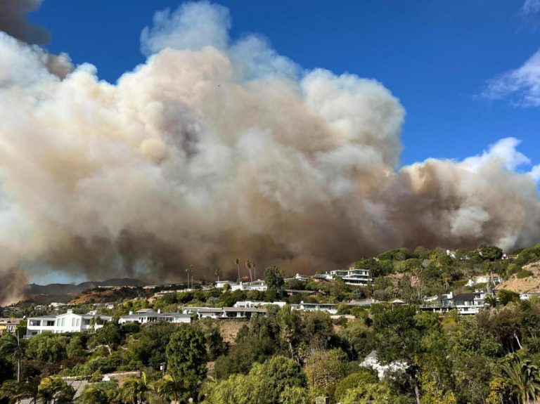 California_Wildfires_Alerts_62310.jpg