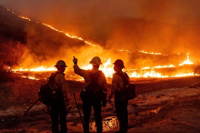 California_Wildfires_Calmer_Weather_Explainer_62957.jpg