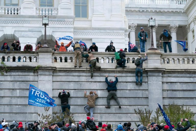 Congress_Capitol_Riot_Pardons_94848.jpg