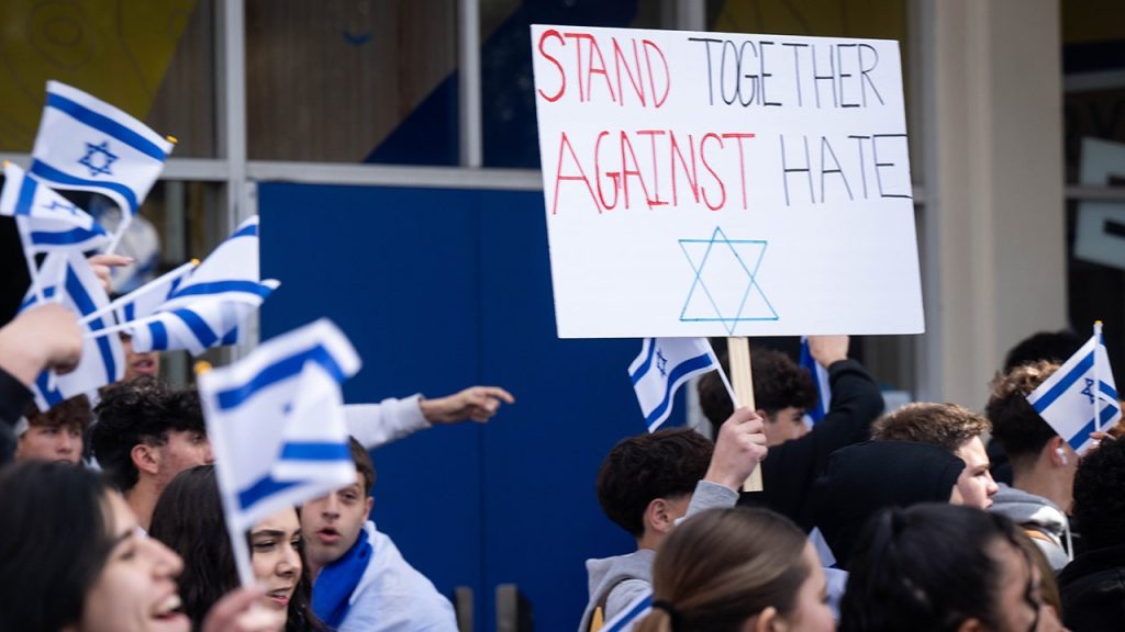 EL-CAMINO-REAL-PROTEST-SIGN.jpg