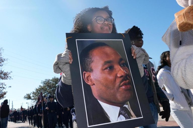 MLK_Day_Parade_30637.jpg