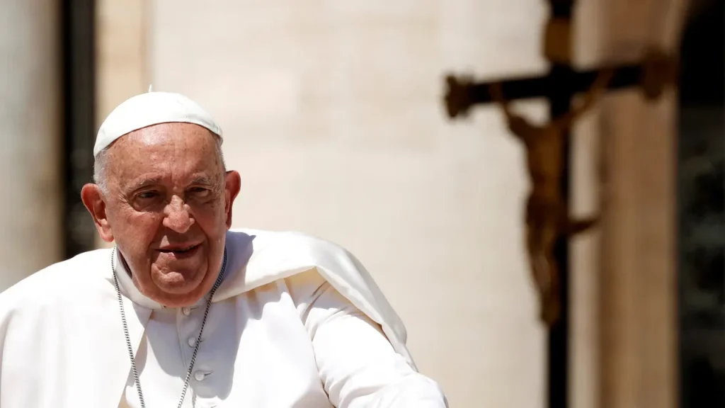 Pope-Francis-saint-peters-square.jpg