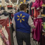 Walmart-Associate-Getty.jpg