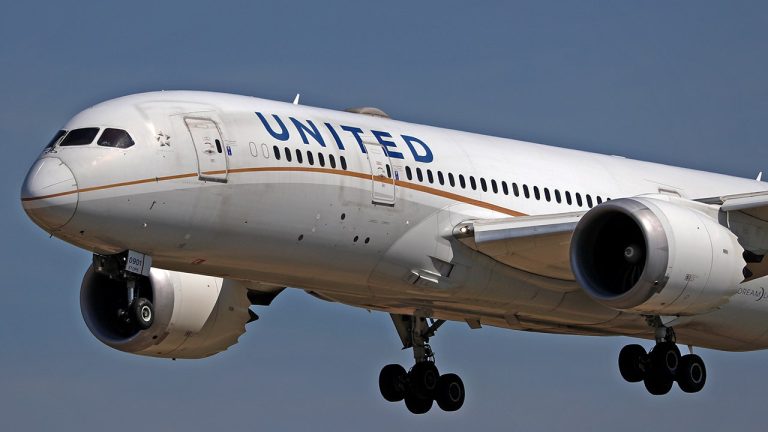 united-boeing-787-8.jpg