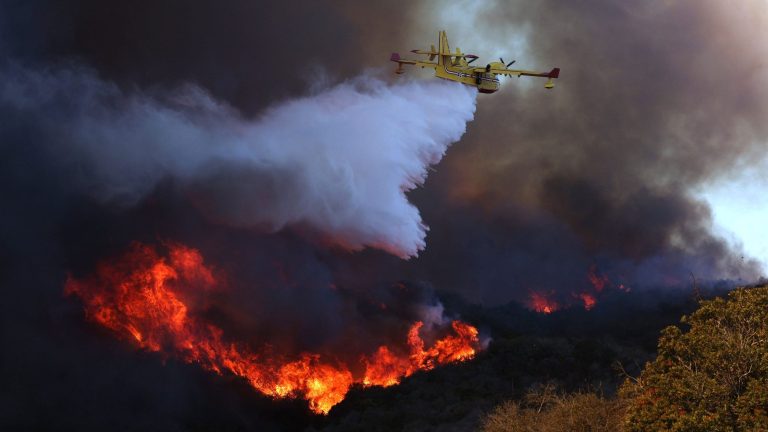 wildfires-plane-scaled.jpg