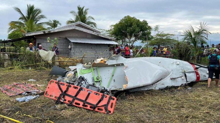 Philippines_US_Plane_Crash_20149.jpg