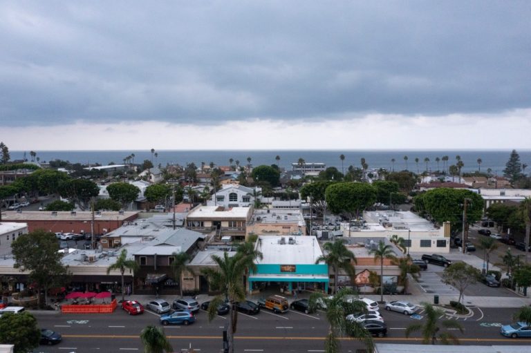 SUT-L-ENCINITAS-ROUNDABOUT.jpg