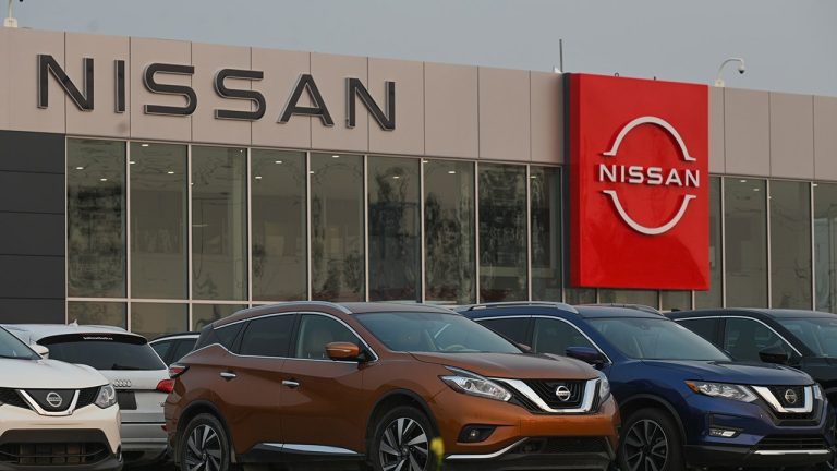 nissan-dealership.jpg